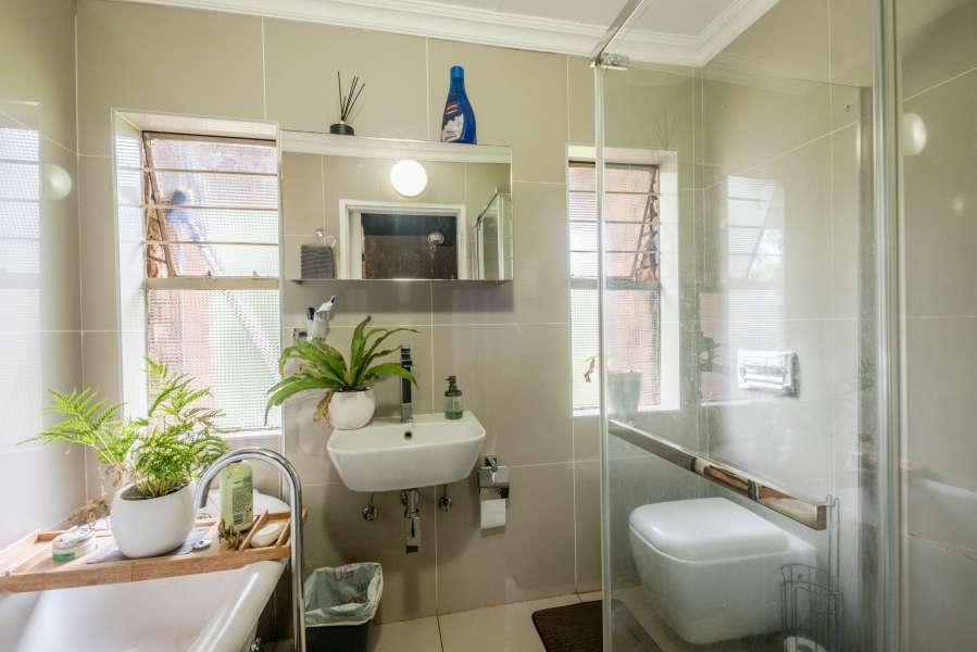 2 Bedroom Property for Sale in Faerie Glen Gauteng