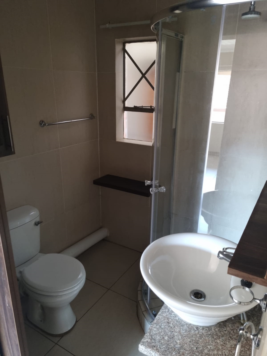 2 Bedroom Property for Sale in Waverley Gauteng