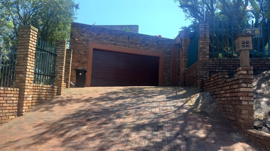 4 Bedroom Property for Sale in Noordheuwel Gauteng
