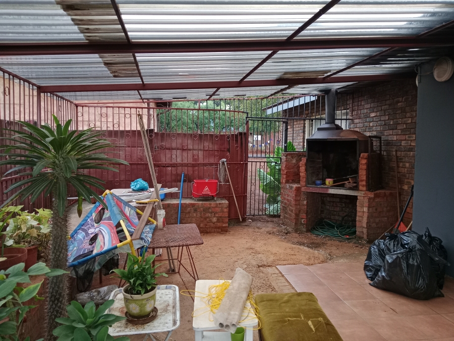 4 Bedroom Property for Sale in Daspoort Gauteng