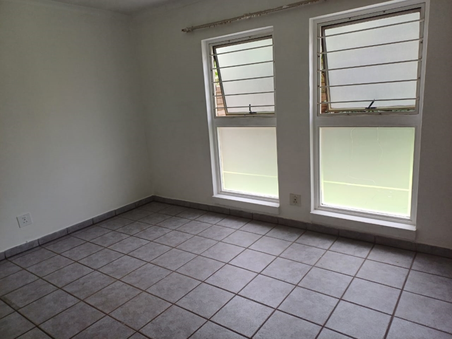 To Let 3 Bedroom Property for Rent in Die Hoewes Gauteng