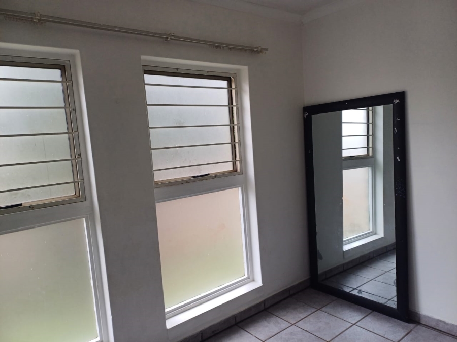 To Let 3 Bedroom Property for Rent in Die Hoewes Gauteng