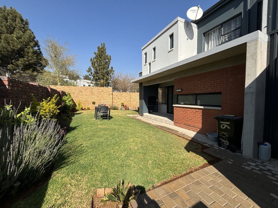 To Let 4 Bedroom Property for Rent in North Riding Gauteng