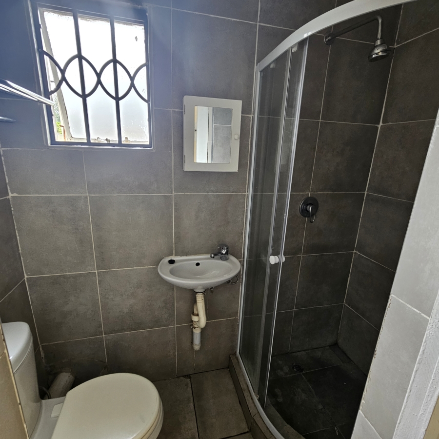 To Let 1 Bedroom Property for Rent in Croydon Gauteng