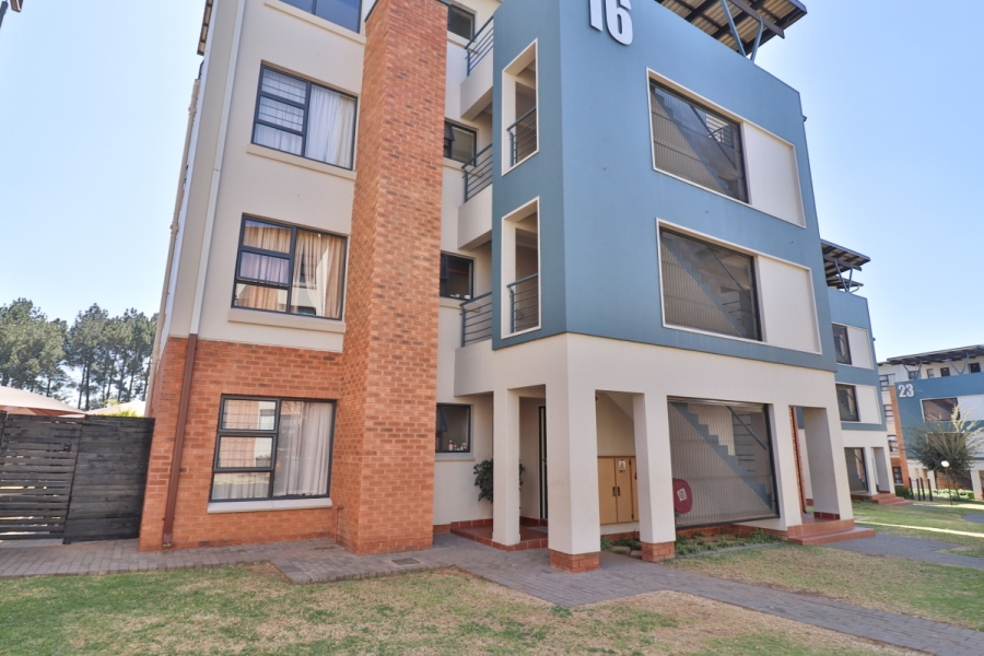 2 Bedroom Property for Sale in Greenstone Gate Gauteng