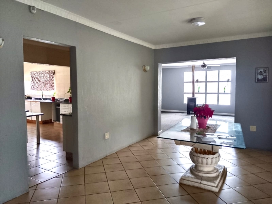 3 Bedroom Property for Sale in Brackenhurst Gauteng