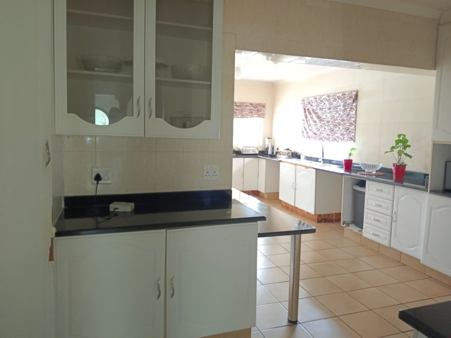 3 Bedroom Property for Sale in Brackenhurst Gauteng