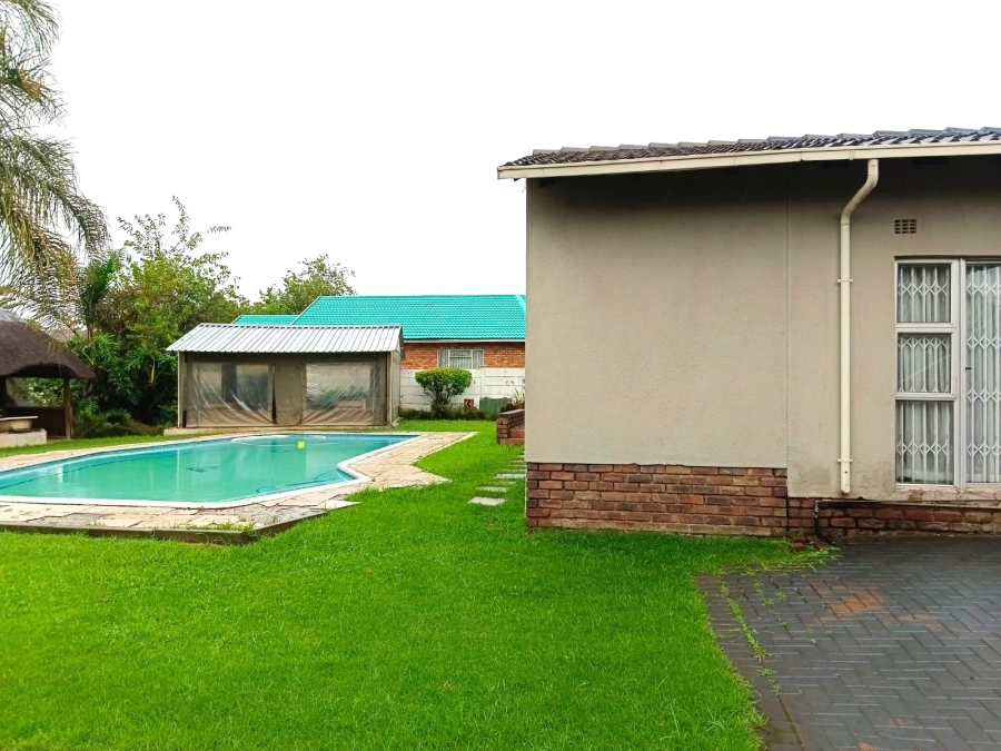 3 Bedroom Property for Sale in Brackenhurst Gauteng