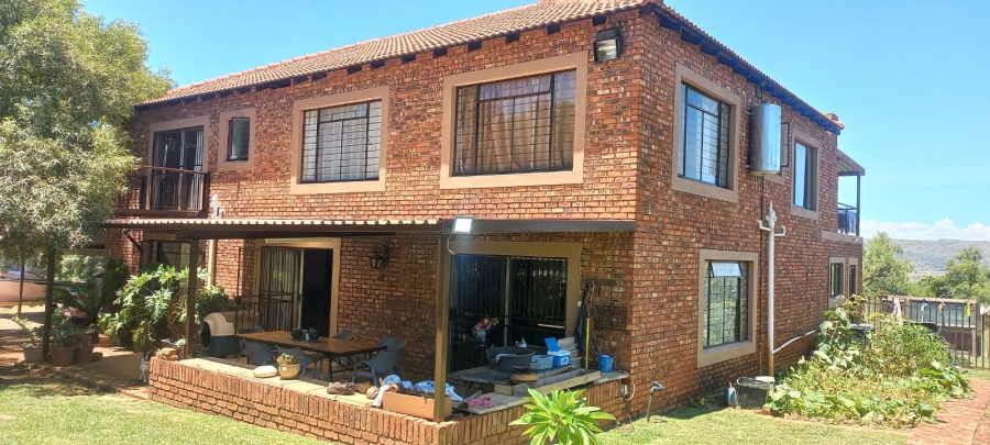 5 Bedroom Property for Sale in Kameeldrift West Gauteng