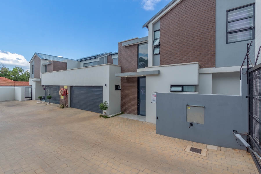 3 Bedroom Property for Sale in Edendale Gauteng