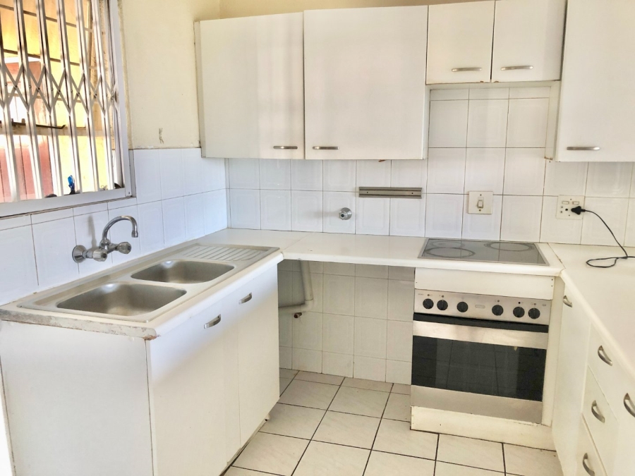 To Let 2 Bedroom Property for Rent in Ferndale Gauteng