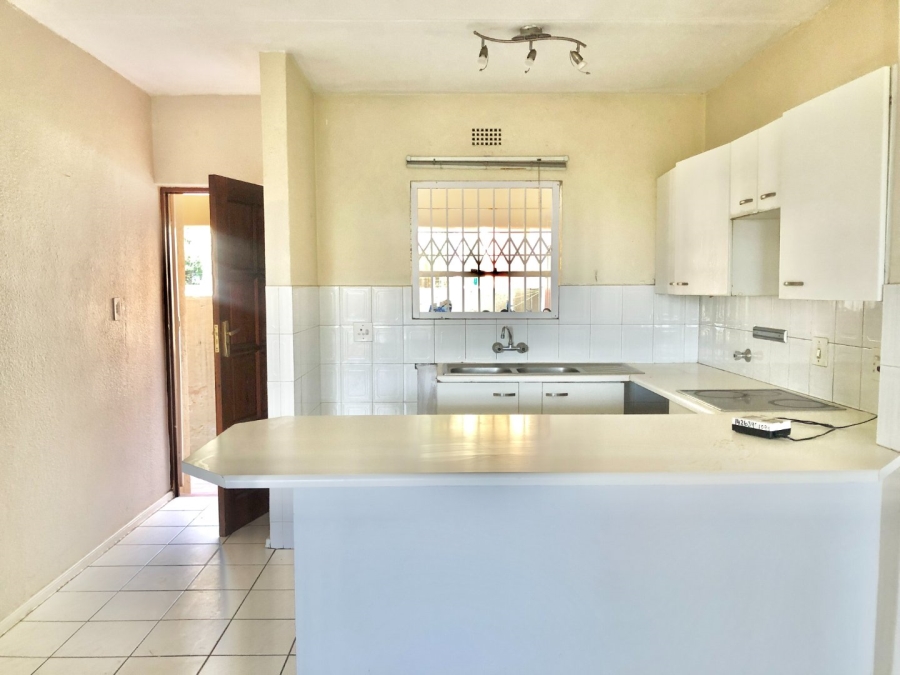To Let 2 Bedroom Property for Rent in Ferndale Gauteng