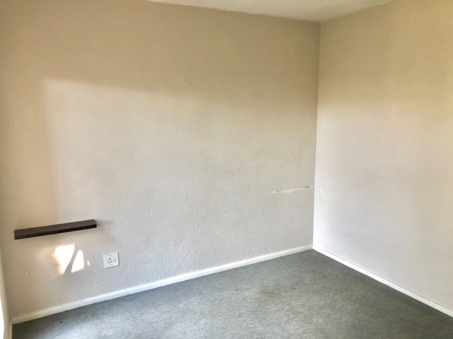 To Let 2 Bedroom Property for Rent in Ferndale Gauteng