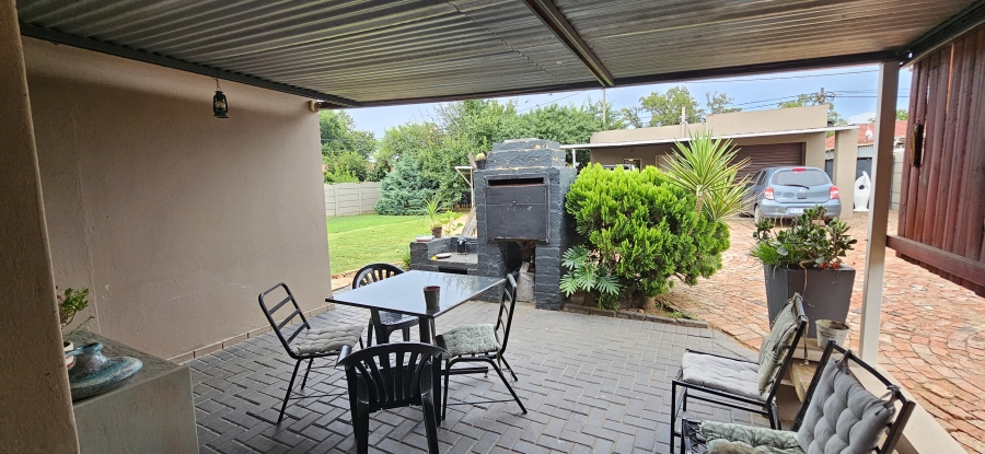 3 Bedroom Property for Sale in Three Rivers Gauteng