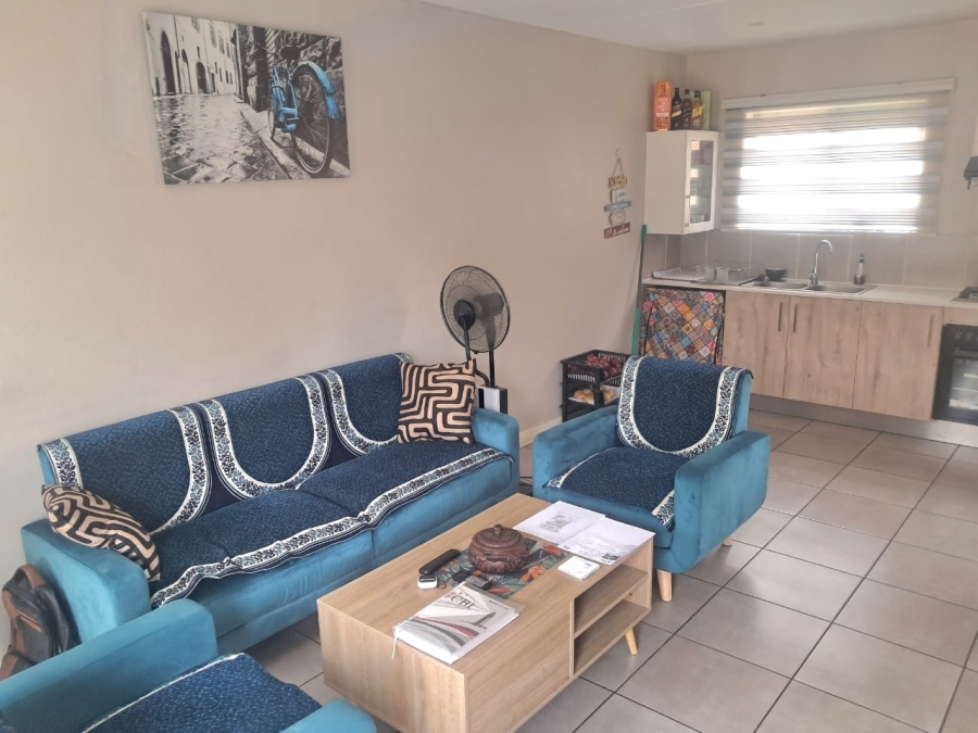 2 Bedroom Property for Sale in Albertsdal Gauteng