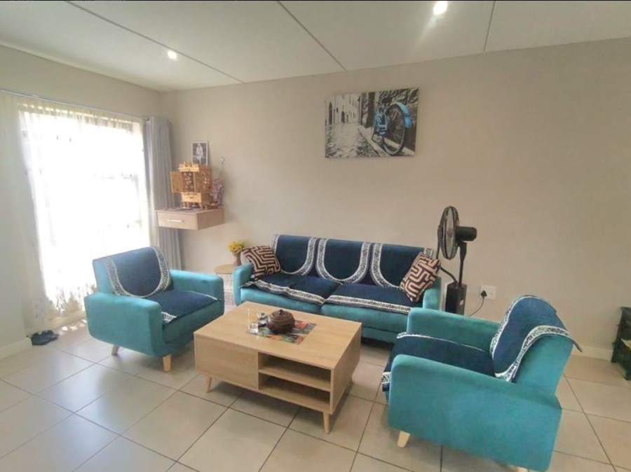 2 Bedroom Property for Sale in Albertsdal Gauteng