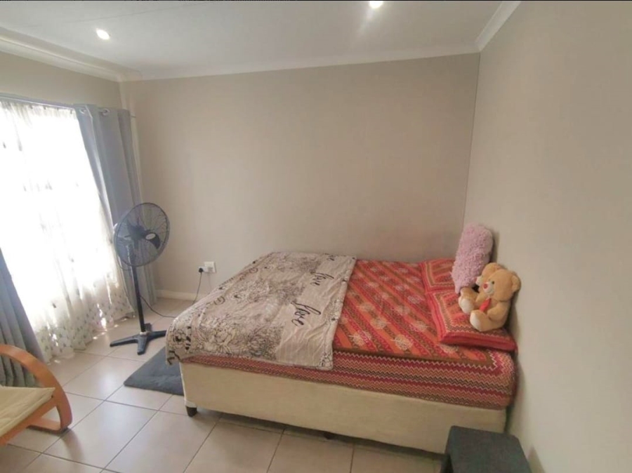 2 Bedroom Property for Sale in Albertsdal Gauteng