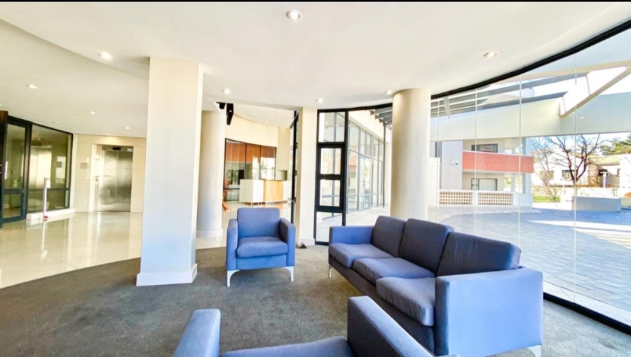 To Let 1 Bedroom Property for Rent in Sandown Gauteng