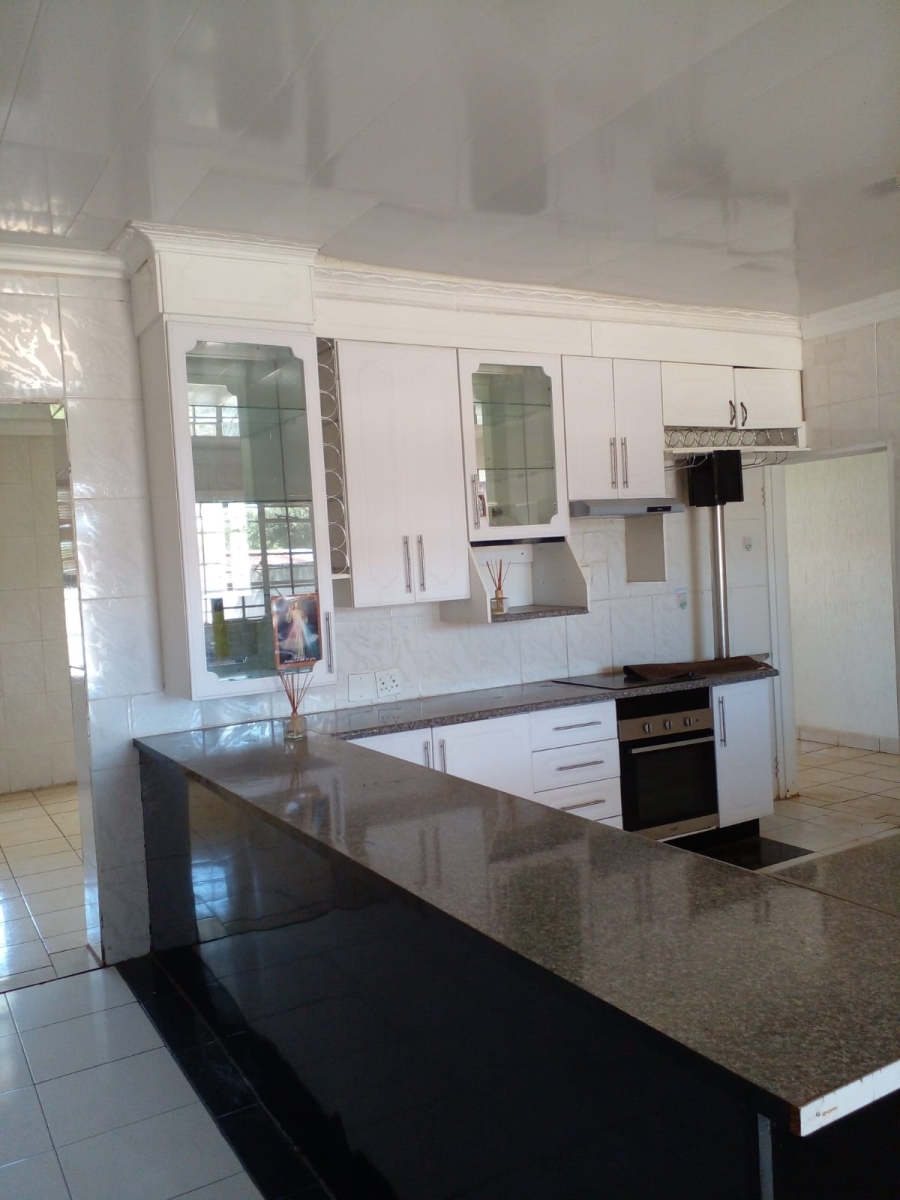 To Let 3 Bedroom Property for Rent in De Deur Gauteng