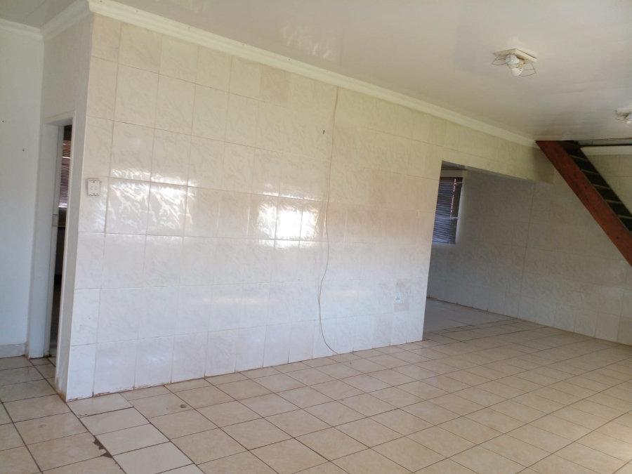 To Let 3 Bedroom Property for Rent in De Deur Gauteng