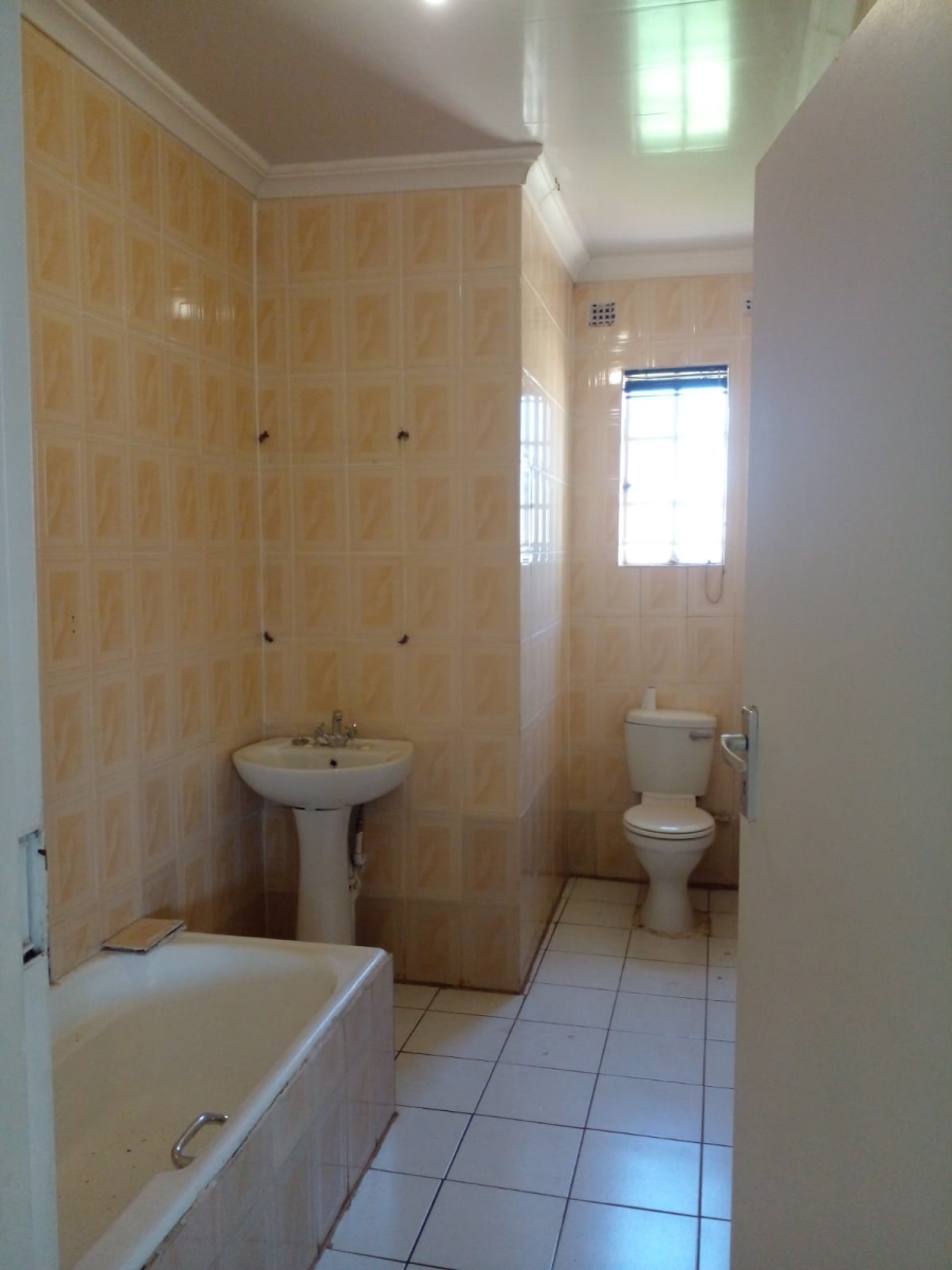 To Let 3 Bedroom Property for Rent in De Deur Gauteng