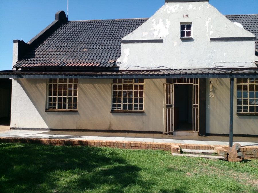 To Let 3 Bedroom Property for Rent in De Deur Gauteng