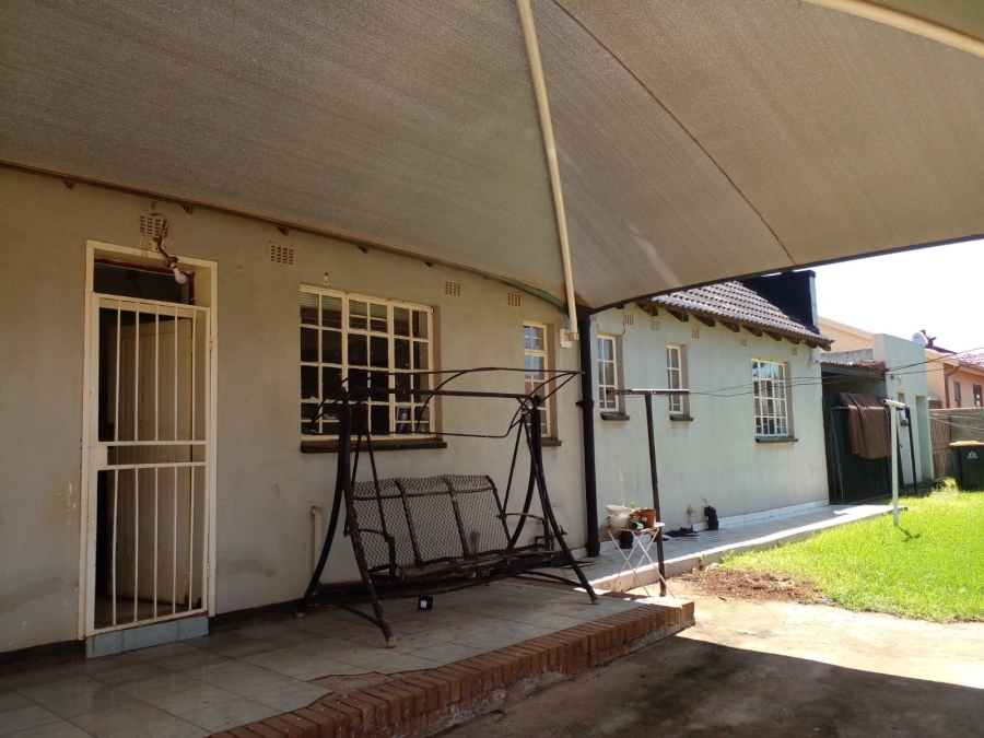 To Let 3 Bedroom Property for Rent in De Deur Gauteng