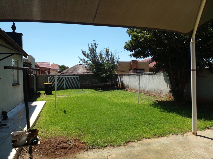 To Let 3 Bedroom Property for Rent in De Deur Gauteng