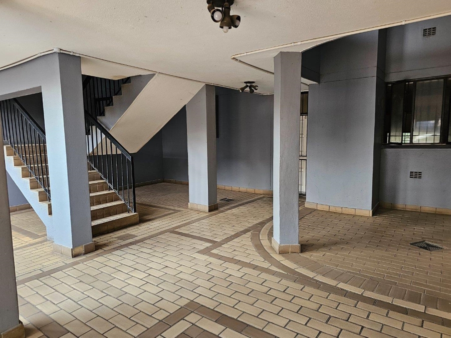 2 Bedroom Property for Sale in Menlyn Gauteng