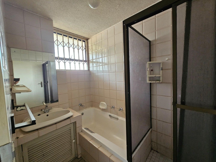 2 Bedroom Property for Sale in Menlyn Gauteng