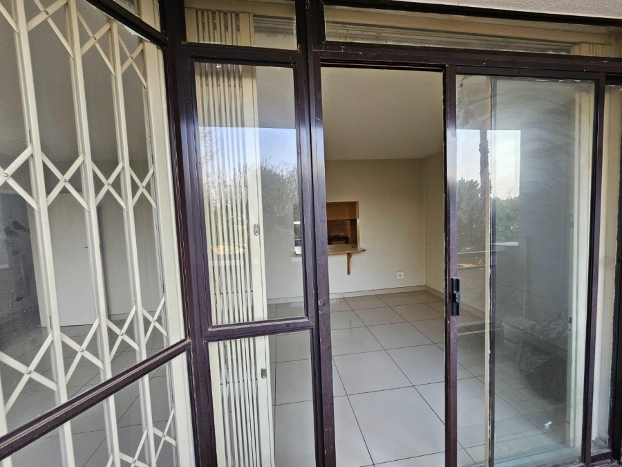 2 Bedroom Property for Sale in Menlyn Gauteng