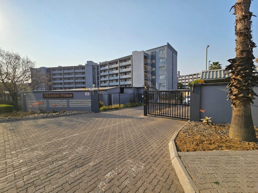 2 Bedroom Property for Sale in Menlyn Gauteng