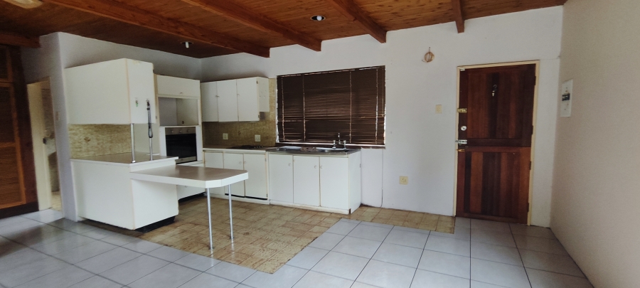 To Let 1 Bedroom Property for Rent in Glen Austin Gauteng