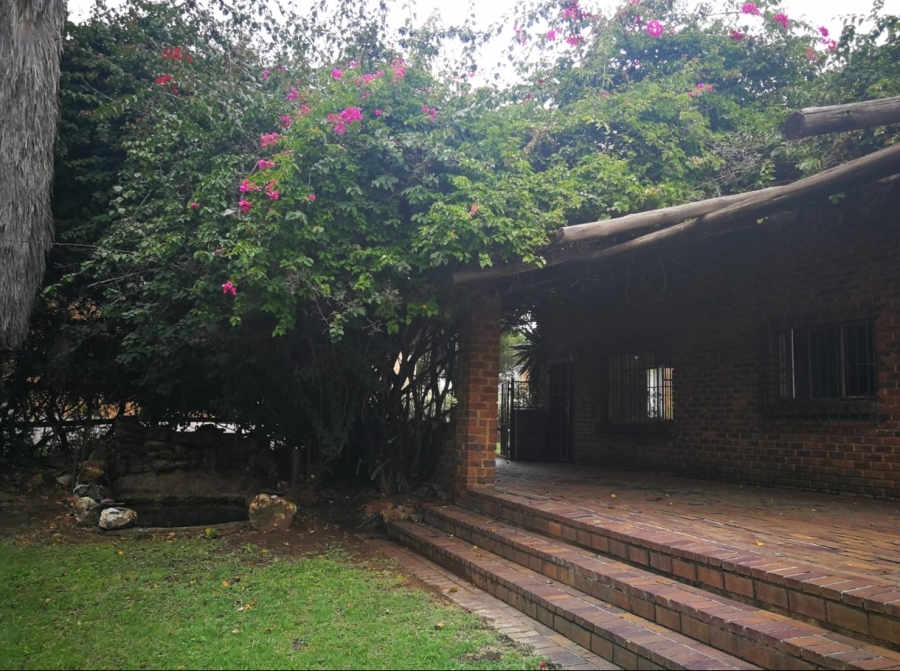 To Let 1 Bedroom Property for Rent in Glen Austin Gauteng