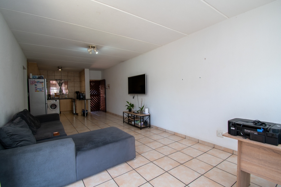 3 Bedroom Property for Sale in Verwoerdpark Gauteng