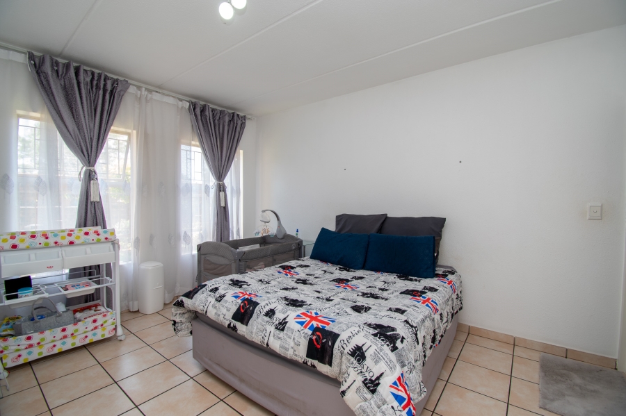 3 Bedroom Property for Sale in Verwoerdpark Gauteng