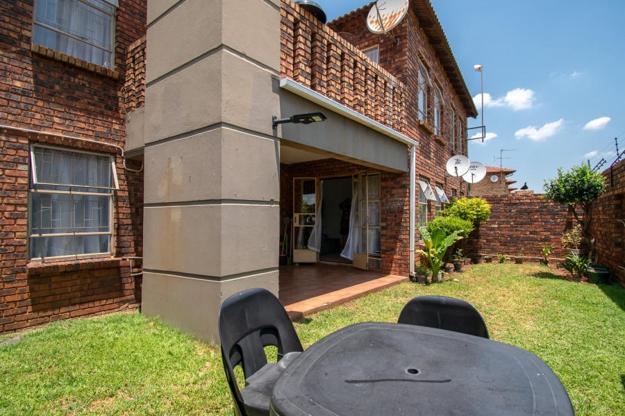 3 Bedroom Property for Sale in Verwoerdpark Gauteng