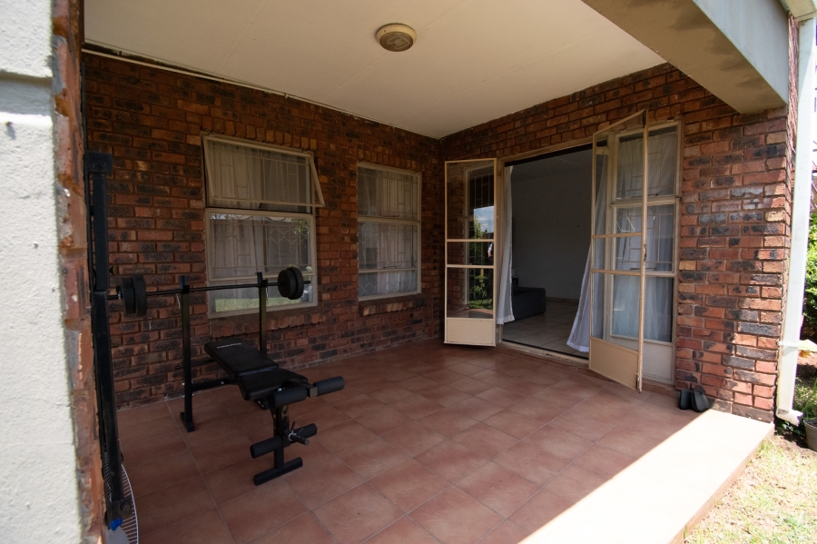 3 Bedroom Property for Sale in Verwoerdpark Gauteng