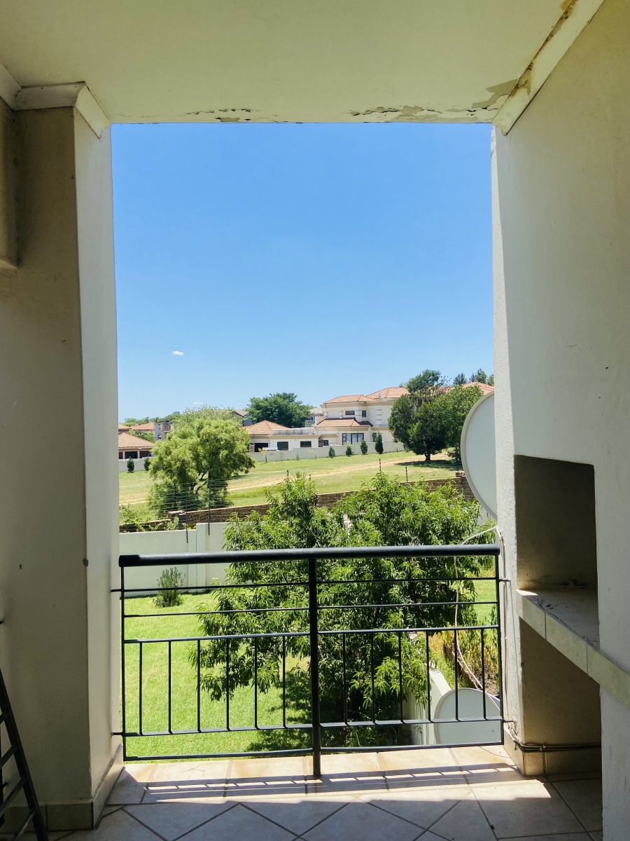 2 Bedroom Property for Sale in Country View Gauteng