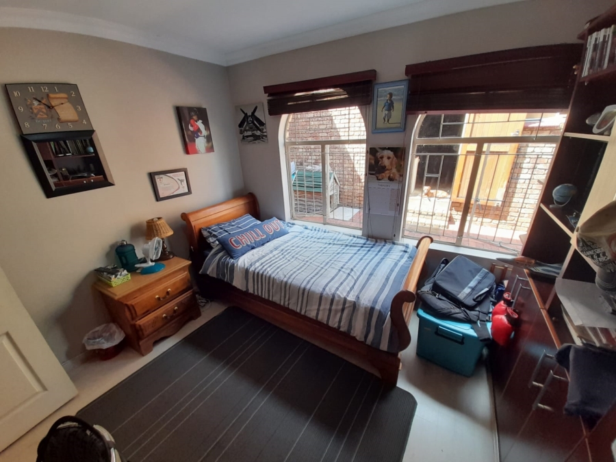 To Let 3 Bedroom Property for Rent in Garsfontein Gauteng