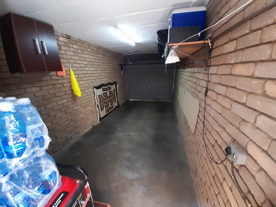 To Let 3 Bedroom Property for Rent in Garsfontein Gauteng