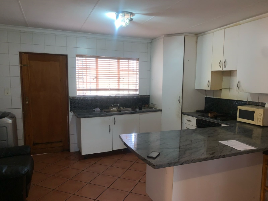 3 Bedroom Property for Sale in Radiokop Gauteng