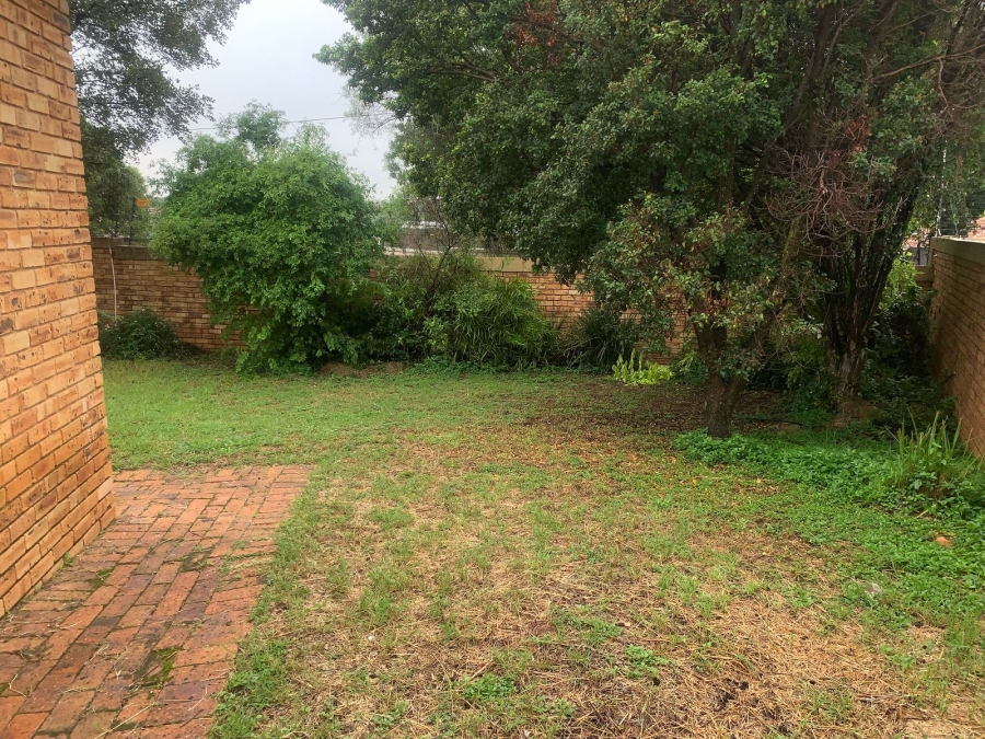 3 Bedroom Property for Sale in Radiokop Gauteng