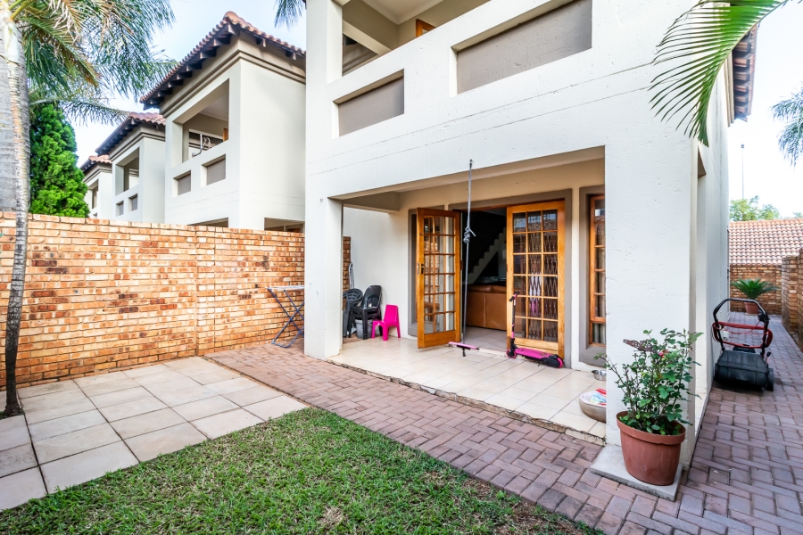 2 Bedroom Property for Sale in Bergtuin Gauteng