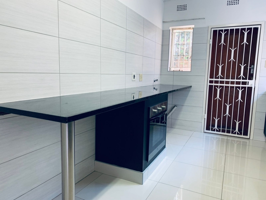 2 Bedroom Property for Sale in Buccleuch Gauteng