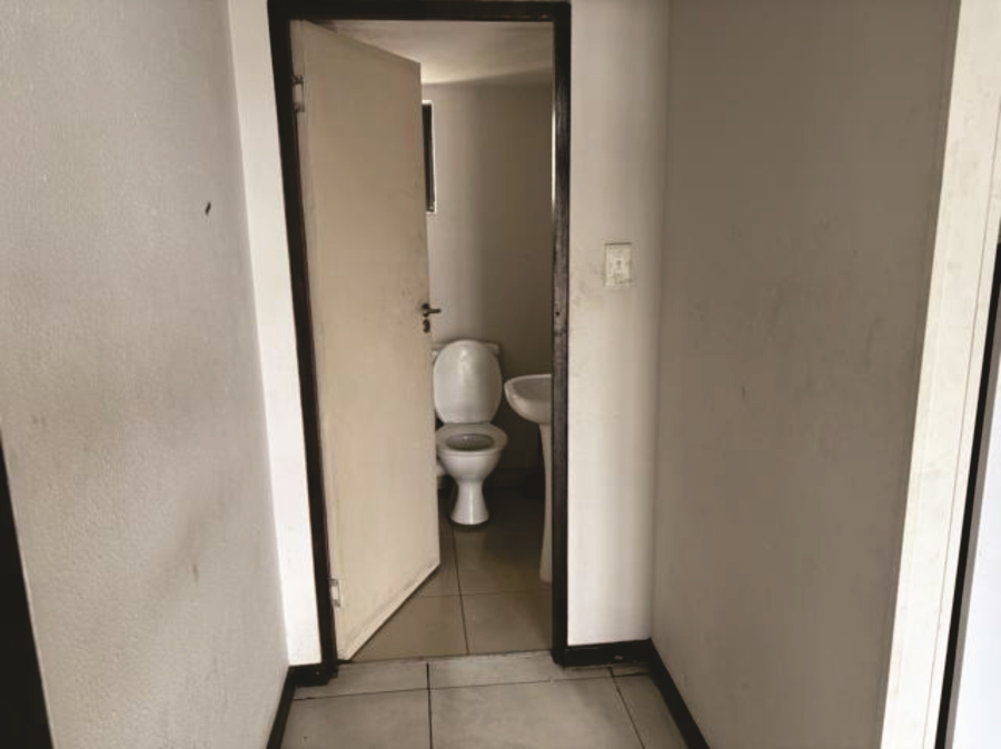 1 Bedroom Property for Sale in Braamfontein Gauteng