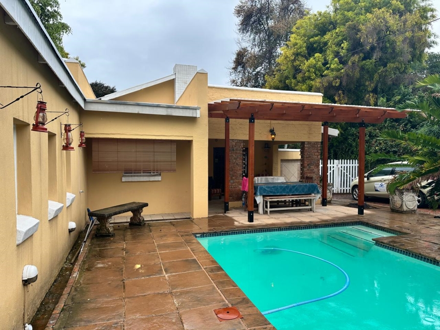 5 Bedroom Property for Sale in Villieria Gauteng