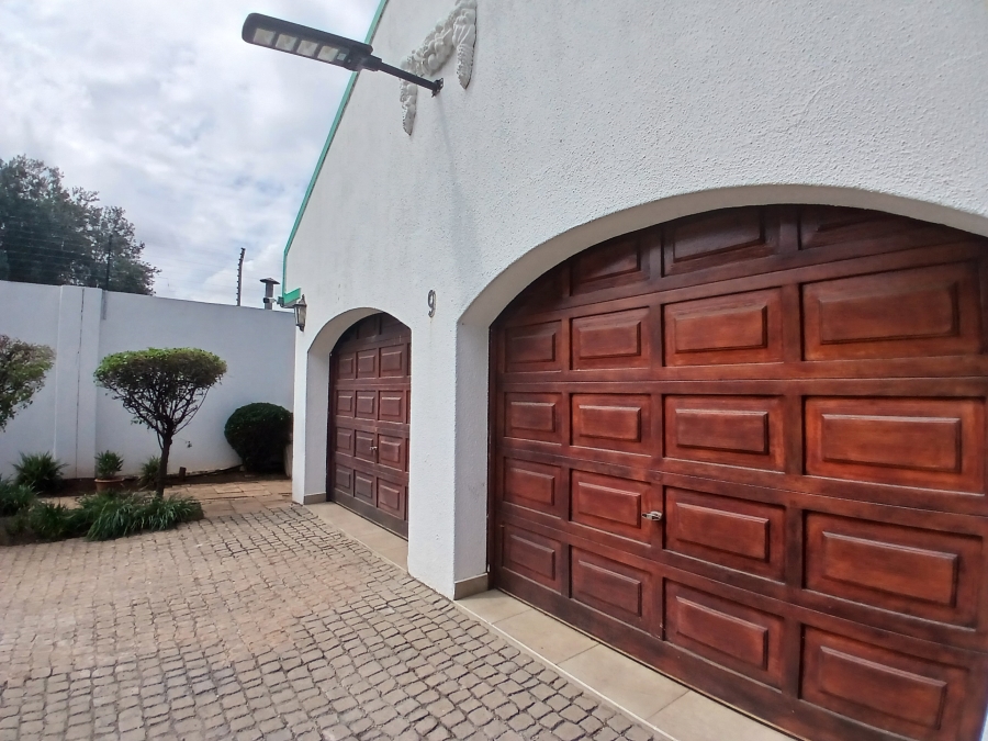 4 Bedroom Property for Sale in Bedfordview Gauteng