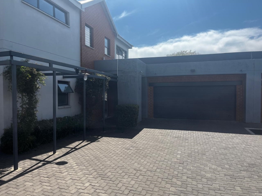 4 Bedroom Property for Sale in Ferndale Gauteng