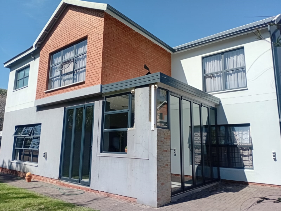 4 Bedroom Property for Sale in Ferndale Gauteng